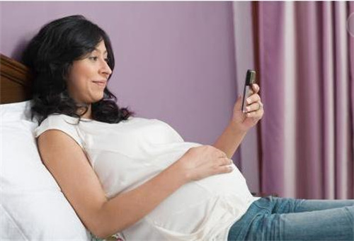 1984年，20歲新兵壯烈殉國，母親時隔28年，才再次“見到”兒子