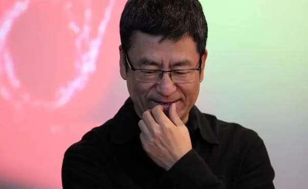 白巖松談“孩子刷手機上癮”：超過86%的人也經常刷手機