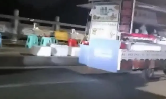浙江一對夫妻深夜擺攤妻子突然跳河身亡，現(xiàn)場畫面曝光，令人揪心
