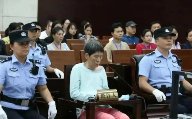 3年拐賣11個(gè)孩子,親兒子都沒放過,法院:判處死刑!