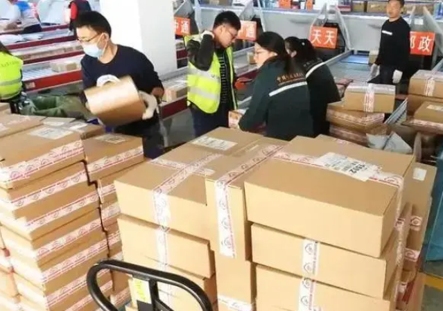 不能比！98年小伙每天2小時開網(wǎng)店賣洗潔精月入5萬