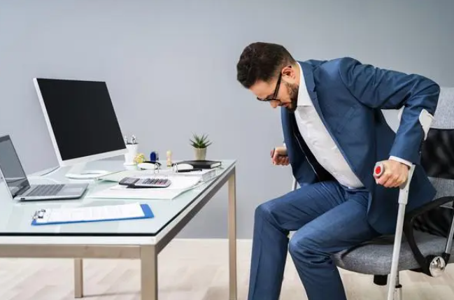 每坐1小時平均壽命縮短22分鐘?專家:久坐的人每30分鐘活動一下