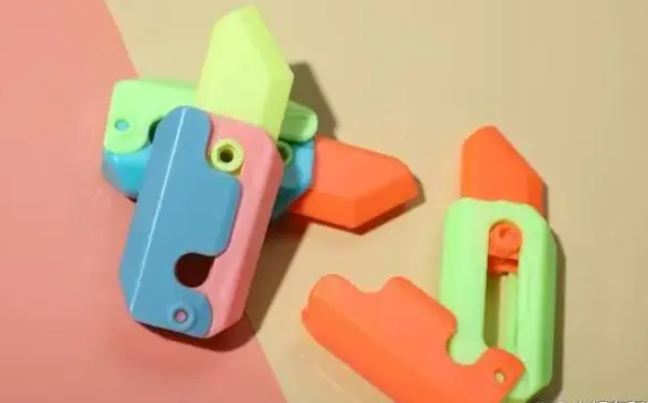 韓國中小學開始流行“蘿卜刀”！家長擔憂，韓地方政府采取限制