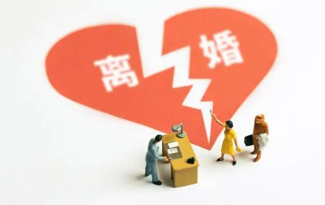 女子離婚后竟強迫女兒放棄學業打工，被前夫起訴變更撫養權