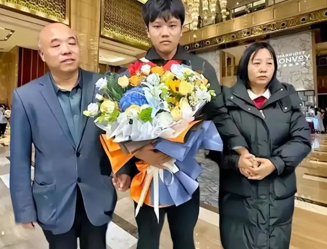 解克鋒尋子25年感言:不管買(mǎi)家是誰(shuí)我都恨他