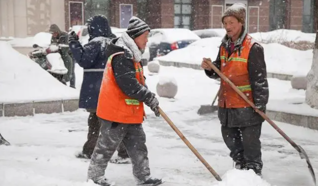 低溫津貼？多名戶外勞動者表示“沒聽說過，更別說拿過了”