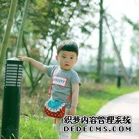 夫妻做4次試管終得子,2年后兒子患癌,賣房籌款將老人送養老院