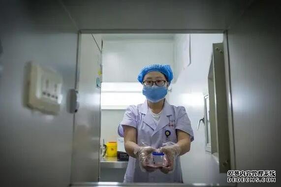 5年做了4次試管都失敗了，我扔給老公一張離婚協(xié)議書(shū)，不想再折騰