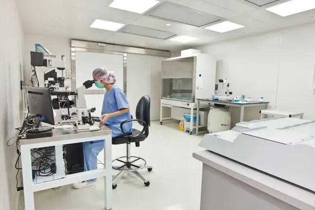 陜西哪些醫(yī)院可以進(jìn)行試管嬰兒？?,陜西哪些醫(yī)院可以進(jìn)行三代試管技術(shù)操作？?