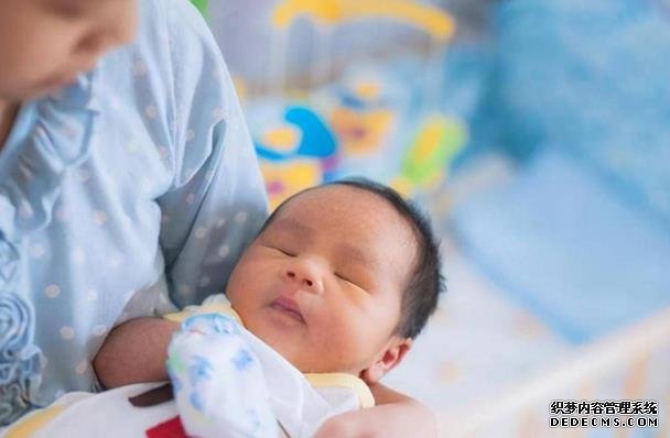 女人膝蓋疼痛警惕四種病，現在知曉還來得及