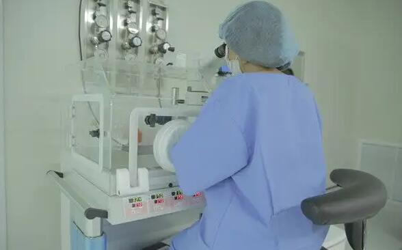 重慶代孕哪兒最權威 重慶三代試管嬰兒生男孩費用多少? ‘單孕囊雙胚芽的男女性別比例’