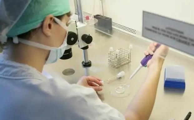 廣州做試管醫(yī)院 在廣州做精子分離術(shù)生男孩費(fèi)用是多少? ‘懷108天b超兩腿中有東西是男是女’