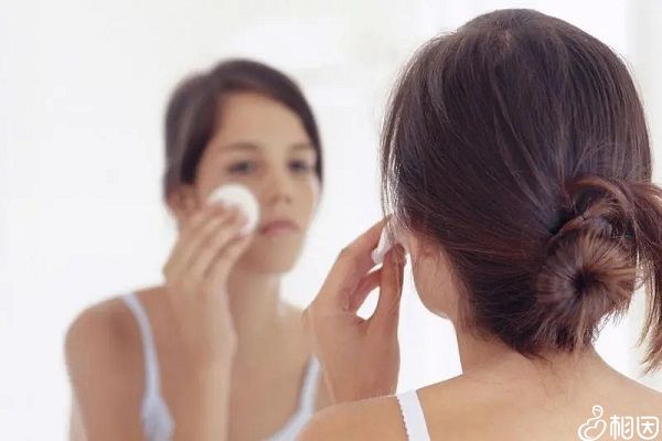 孕婦使用護(hù)膚品后要清洗
