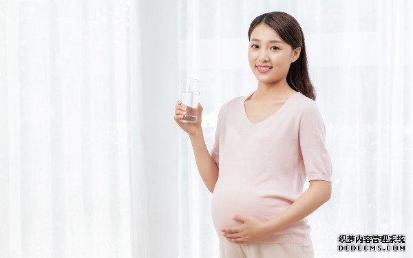 產后月經不干凈有原因，多半和產后護理不當有關