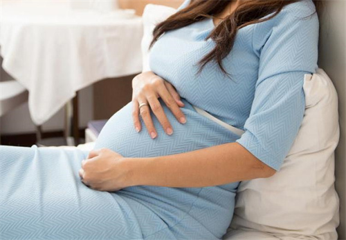 1702887161338560.jpg 孕42.jpg