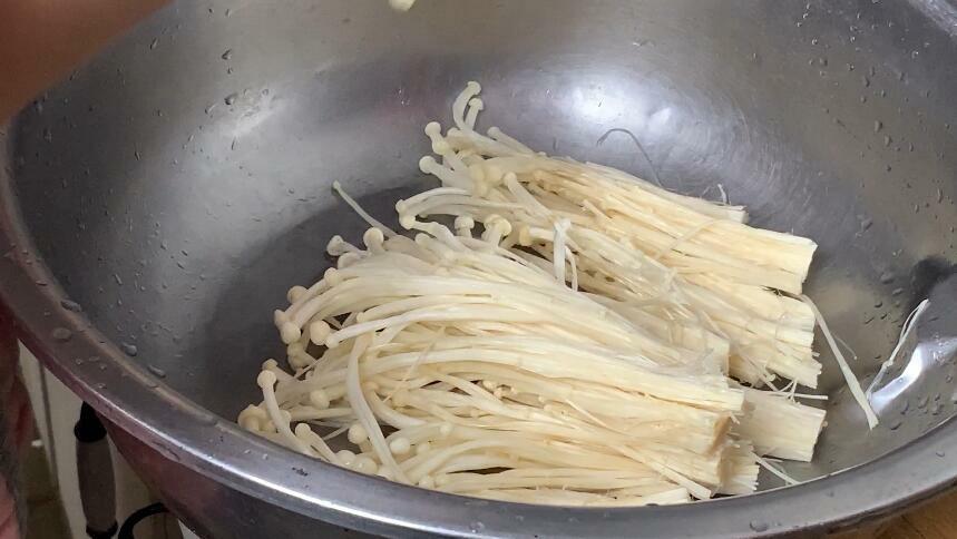 月寶寶抓周必備物品及其象征意義：詳盡抓周物品清單