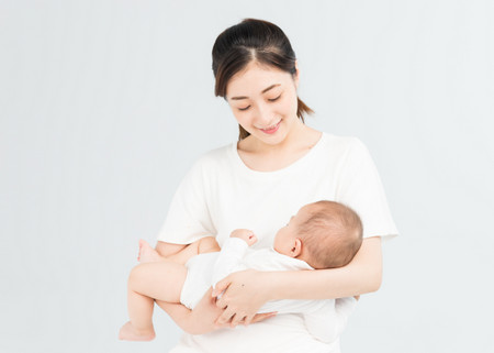 兒童多大可以獨(dú)立食用成人食物？如何判斷孩子是否能獨(dú)立食用成人食物？